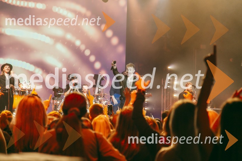  Žan Serčič, glasbenikKoncert Žana Serčiča v Cvetličarni