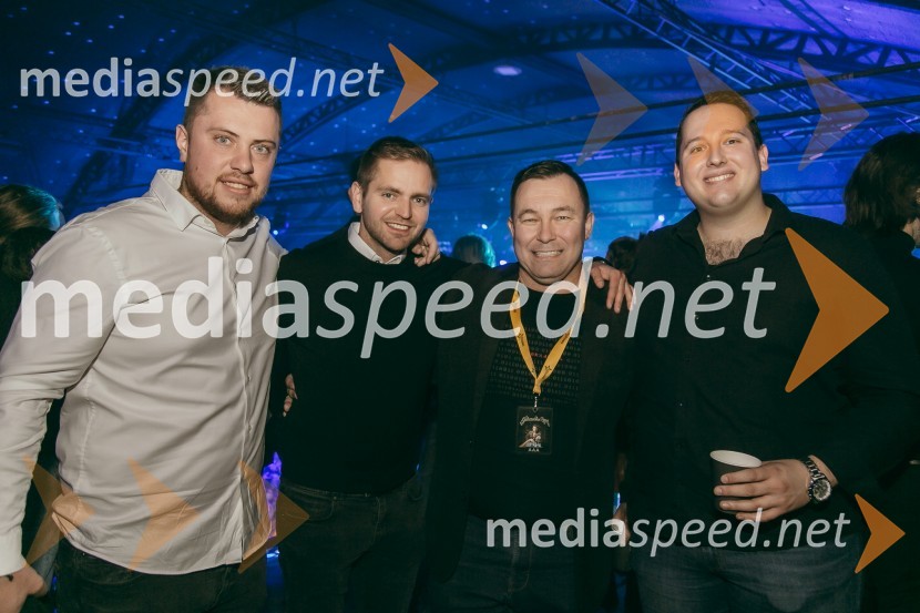 Koncert Žana Serčiča v Cvetličarni