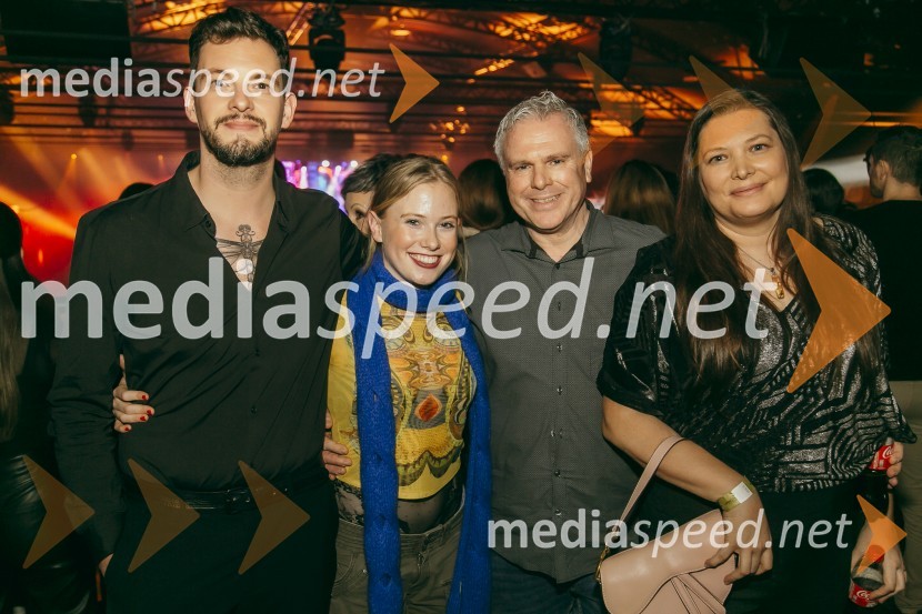  ... ;  Zala Smolnikar, pevka- ZALI;  Miha Deželak, radijski voditelj, humanitarec;  Irena  DeželakKoncert Žana Serčiča v Cvetličarni