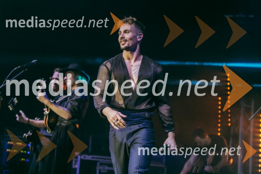  Žan Serčič, glasbenikKoncert Žana Serčiča v Cvetličarni