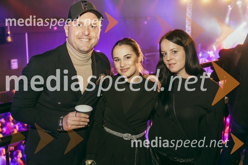 Koncert Žana Serčiča v Cvetličarni