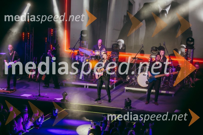  Žan Serčič, glasbenikKoncert Žana Serčiča v Cvetličarni