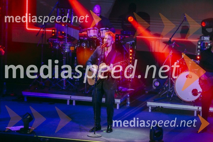  Žan Serčič, glasbenikKoncert Žana Serčiča v Cvetličarni