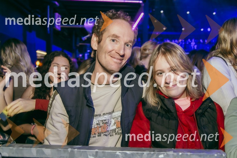 Koncert Žana Serčiča v Cvetličarni