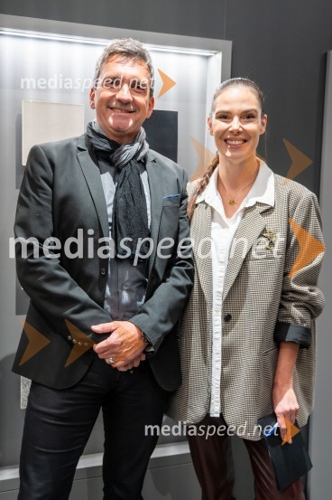  Miran Medved, direktor, Geberit za regijo Adriatic;  Ula  Furlan, igralka, voditeljica, vodja stikov z javnostmi Kina ŠiškaOdprtje novega zvočnega laboratorija družbe Geberit