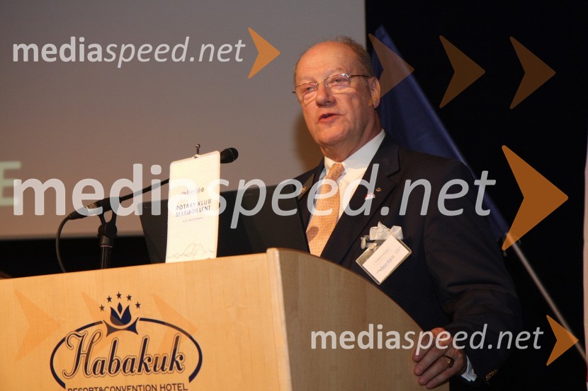 Robert Nemling, guverner Rotary distrikta 1910Ustanovitev Rotary Kluba Maribor Lent
