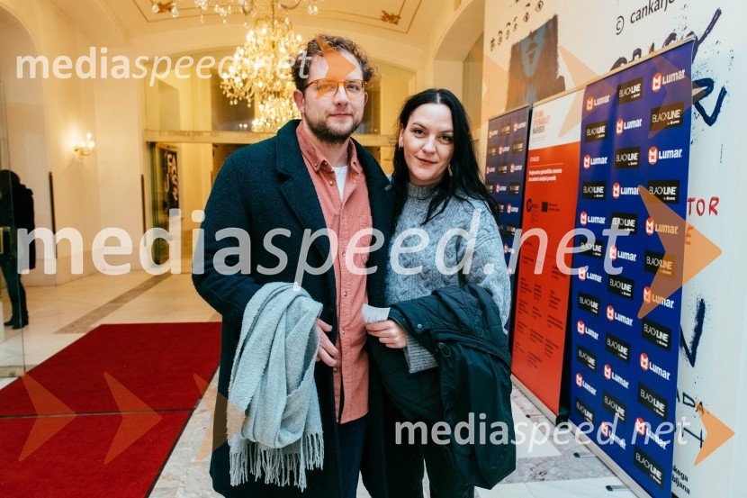  Jaka Smerkolj Simoneti, dramaturg in kritik;  Tamara Avguštin, igralkaPremiera Prometej: ena lepa apokalipsa v SNG Maribor