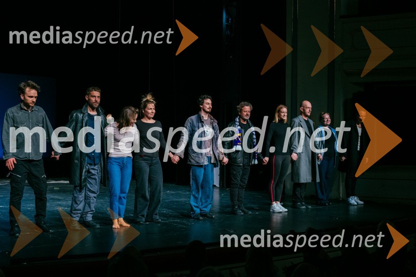  Matija Stipanič, igralec;  ... ;  Liza Marijina, igralka;  Ana Urbanc, igralka;  Žan Koprivnik, igralec;  Vojko Belšak, igralec;  Julija Klavžar, igralka;  Davor Herga, igralec;  Mateja  Pucko, igralka;  Petja Labović, igralecPremiera Prometej: ena lepa apokalipsa v SNG Maribor