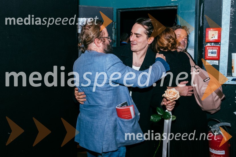  Sebastijan  Horvat, režiser;  Petja Labović, igralecPremiera Prometej: ena lepa apokalipsa v SNG Maribor