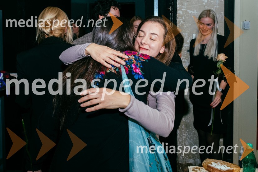  Liza Marijina, igralkaPremiera Prometej: ena lepa apokalipsa v SNG Maribor