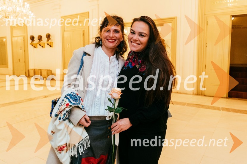  ... ;  Mojca Marič, lektoricaPremiera Prometej: ena lepa apokalipsa v SNG Maribor