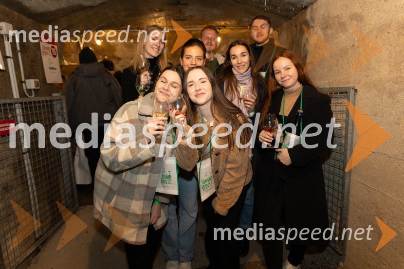 Vinska pot v rovih pod starim Kranjem 2023, petek 2