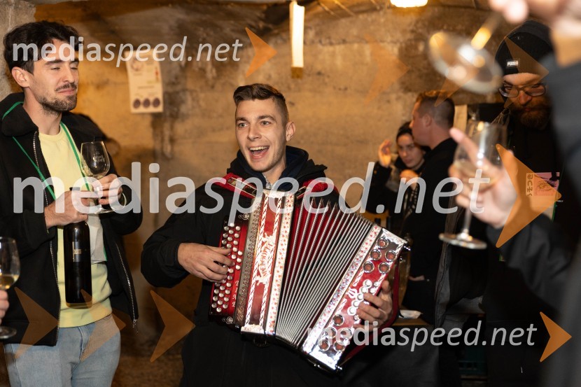 Vinska pot v rovih pod starim Kranjem 2023, petek 2