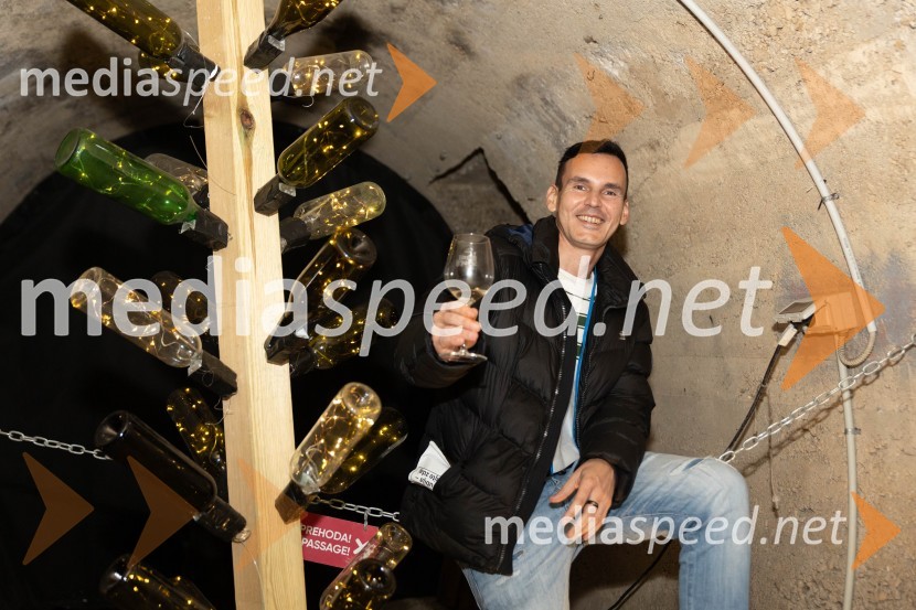 Vinska pot v rovih pod starim Kranjem 2023, petek 2