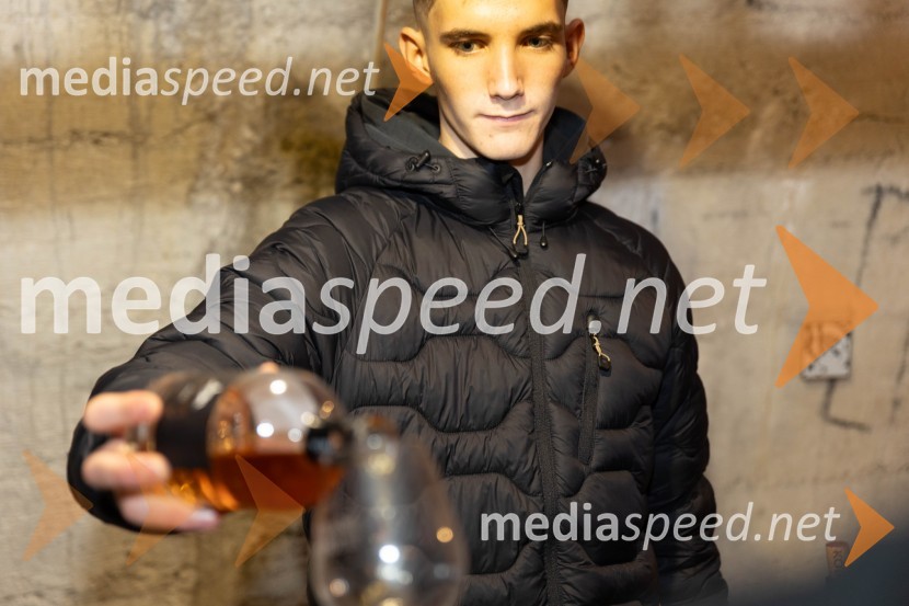 Vinska pot v rovih pod starim Kranjem 2023, petek 2