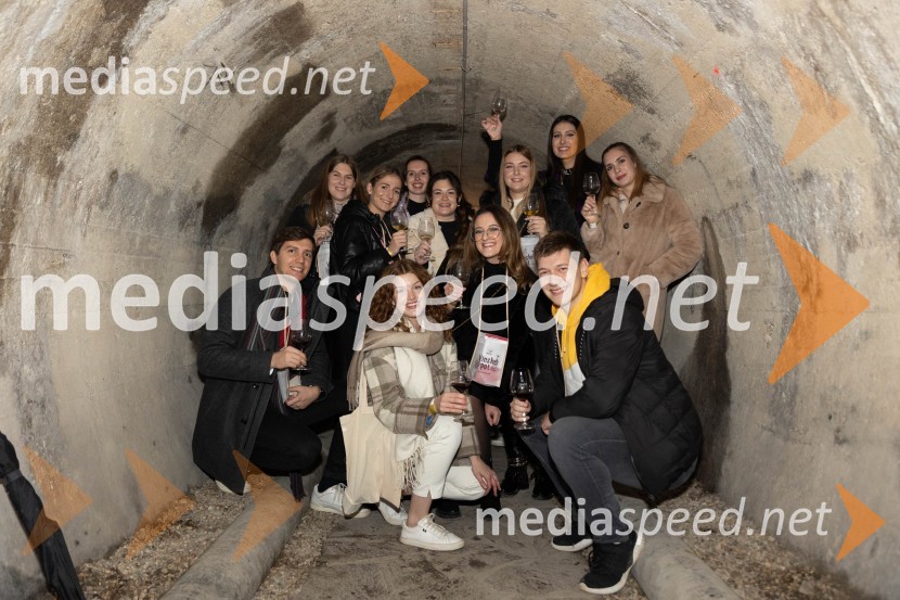 Vinska pot v rovih pod starim Kranjem 2023, petek 2