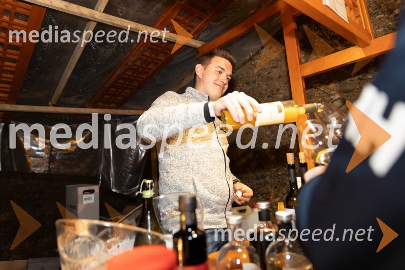 Vinska pot v rovih pod starim Kranjem 2023, petek 2