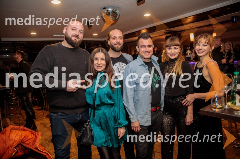  ... ;  ... ;  Marko Kocjan - Emkej, glasbenik;  Omar Naber, glasbenik;  ... ;  ... Poglej in zadeni, 30 let kasneje