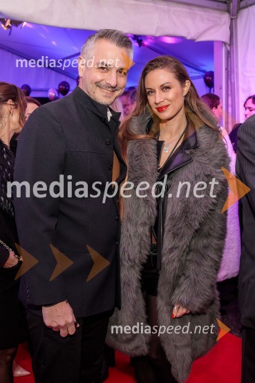  ... ;  Tara Zupančič, voditeljicaPoglej in zadeni, 30 let kasneje