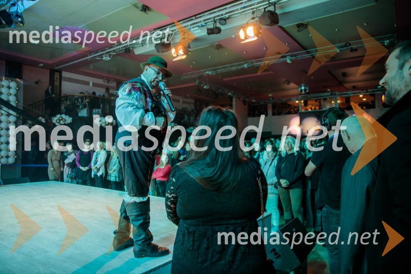 Poglej in zadeni, 30 let kasneje