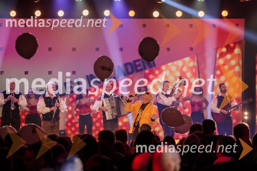  Alfi Nipič, pevecPoglej in zadeni, 30 let kasneje