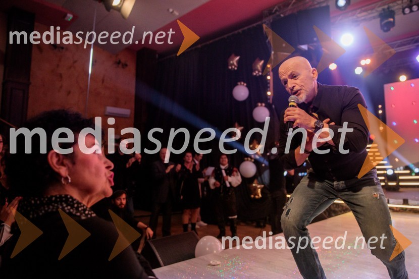 Poglej in zadeni, 30 let kasneje