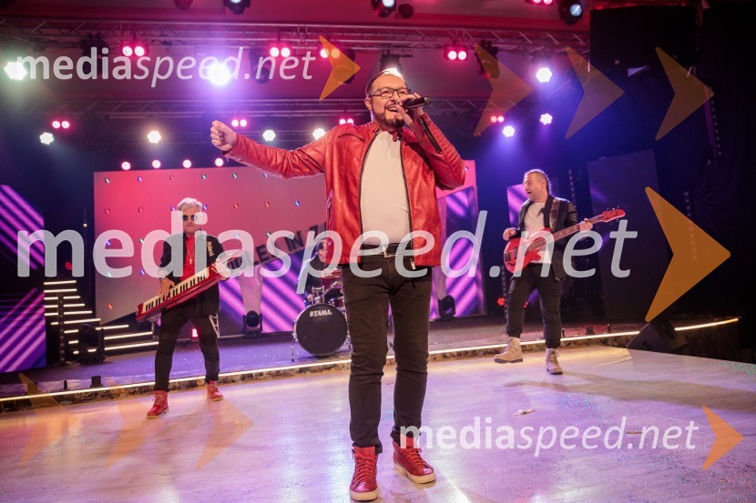 Poglej in zadeni, 30 let kasneje