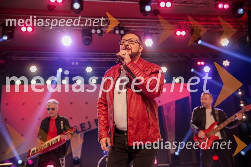 Poglej in zadeni, 30 let kasneje