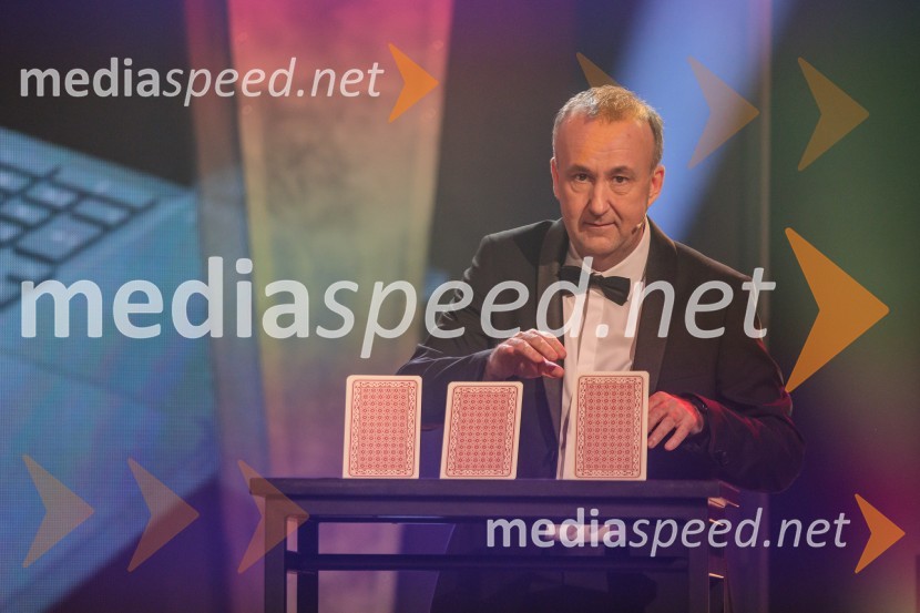 Poglej in zadeni, 30 let kasneje