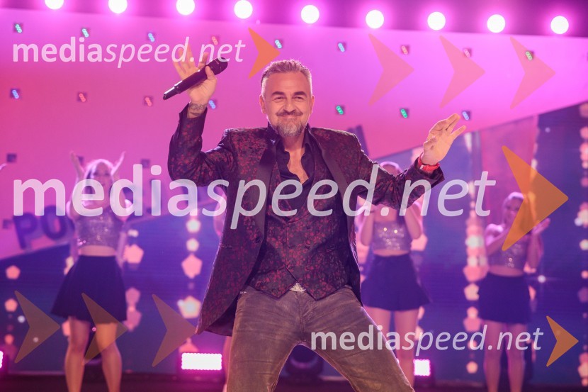  Sandi Cenov, pevecPoglej in zadeni, 30 let kasneje