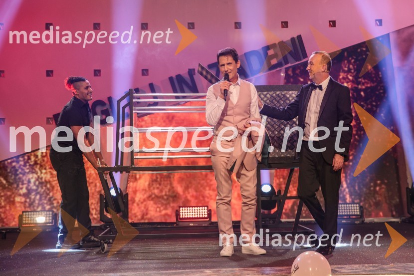  Stojan  Auer, mestni svetnik, LPR - Lista za pravičnost in razvoj;  ... Poglej in zadeni, 30 let kasneje