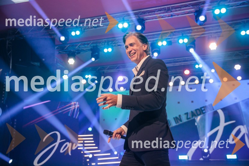  Jan Plestenjak, pevecPoglej in zadeni, 30 let kasneje