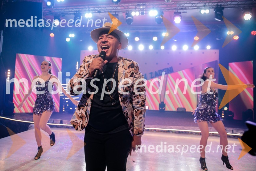  Lou Bega, pevecPoglej in zadeni, 30 let kasneje