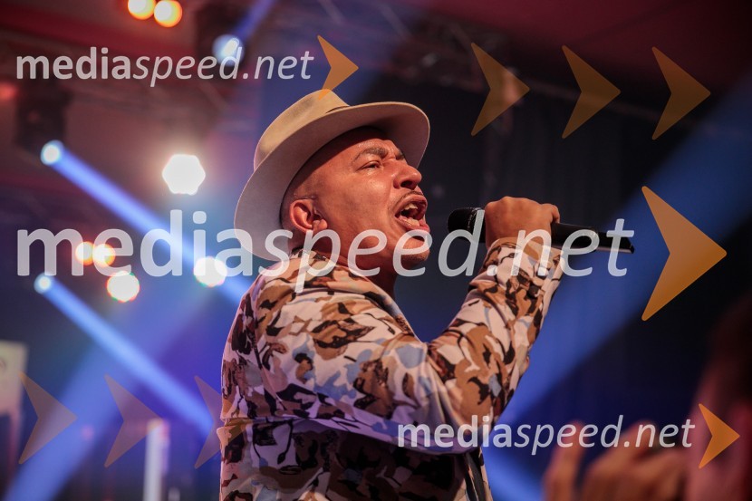 Lou Bega, pevecPoglej in zadeni, 30 let kasneje