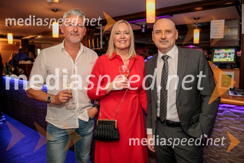 Poglej in zadeni, 30 let kasneje