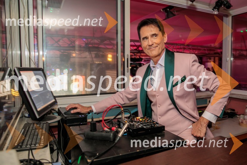  Stojan  Auer, mestni svetnik, LPR - Lista za pravičnost in razvojPoglej in zadeni, 30 let kasneje