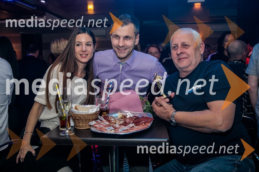 Poglej in zadeni, 30 let kasneje