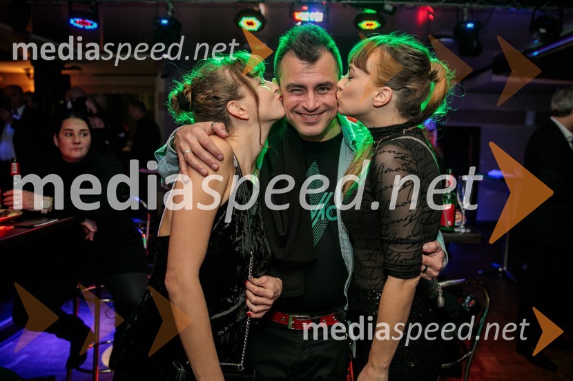  ... ;  Omar Naber, glasbenik;  ... Poglej in zadeni, 30 let kasneje