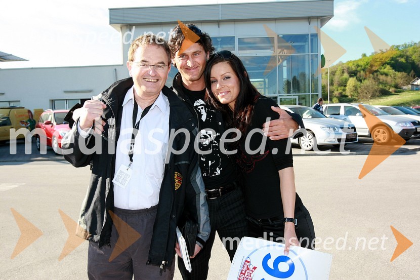 Rasto Ovin, predsednik Porsche klub Slovenija, Rok Drašler, direktor podjetja MDM d.o.o. ter nekdanji olimpijec in Petra ZupančičSrečanje članov Porsche klub Slovenija