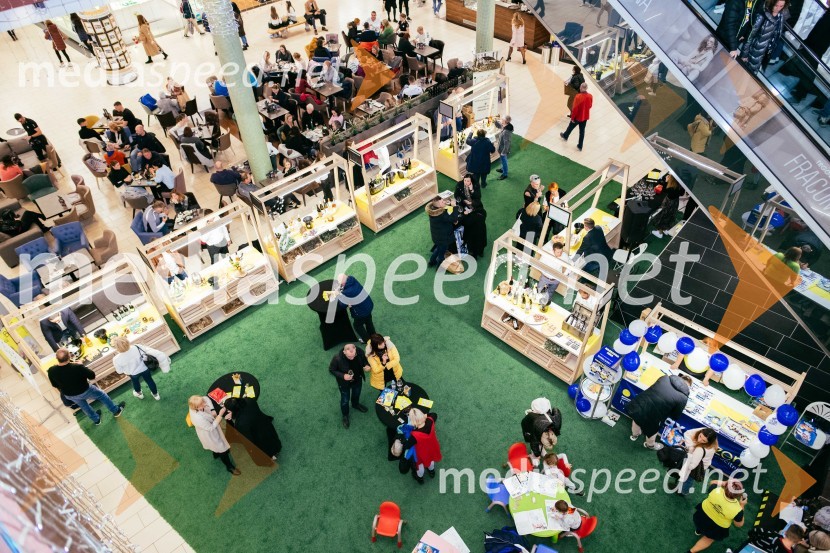 Pubeci v Citycentru Celje