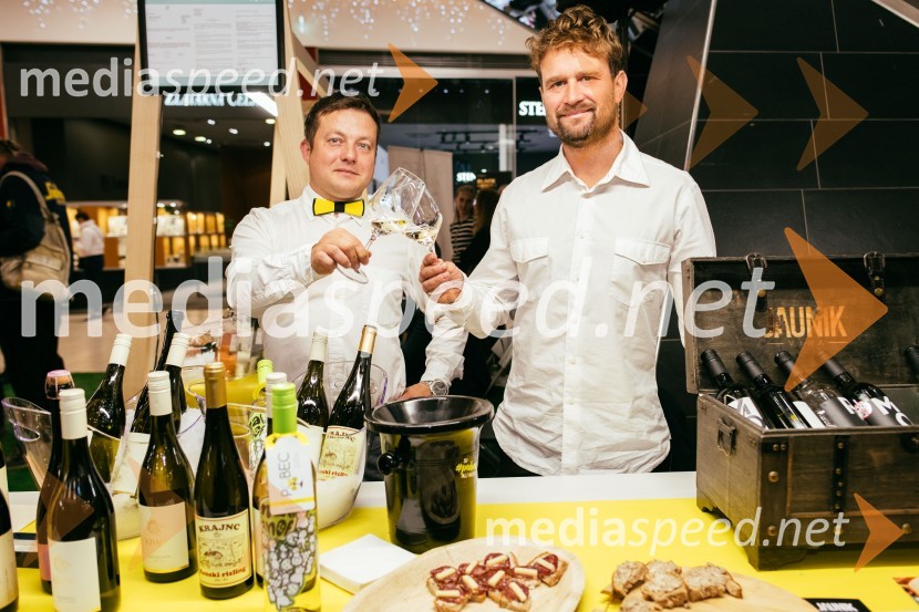  Samo Krajnc, Vino Krajnc;  Domen Jaunik, Vina JaunikPubeci v Citycentru Celje