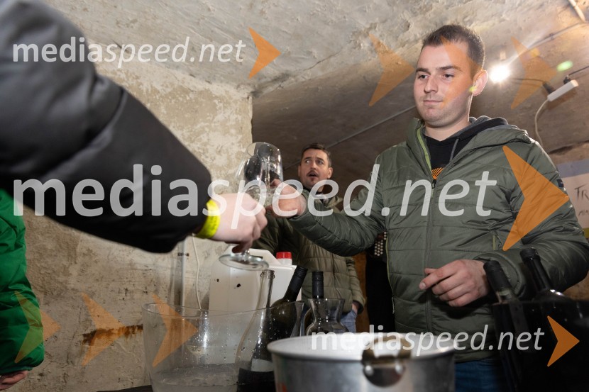 Vinska pot v rovih pod starim Kranjem 2023, sobota 2