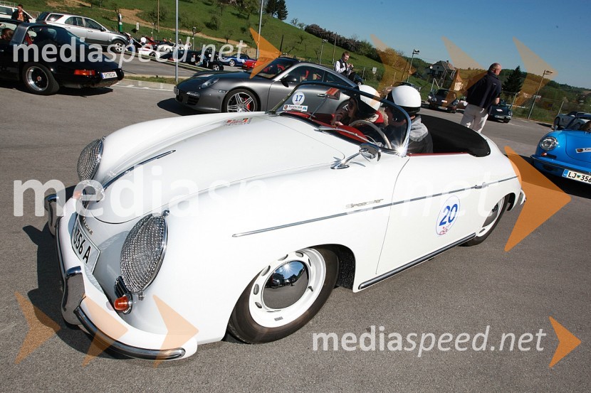 Andrej Malgaj, lastnik podjetja Avtohiša Malgaj in hčerka KatarinaSrečanje članov Porsche klub Slovenija