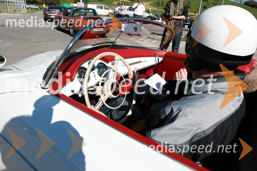 Andrej Malgaj, lastnik podjetja Avtohiša MalgajSrečanje članov Porsche klub Slovenija