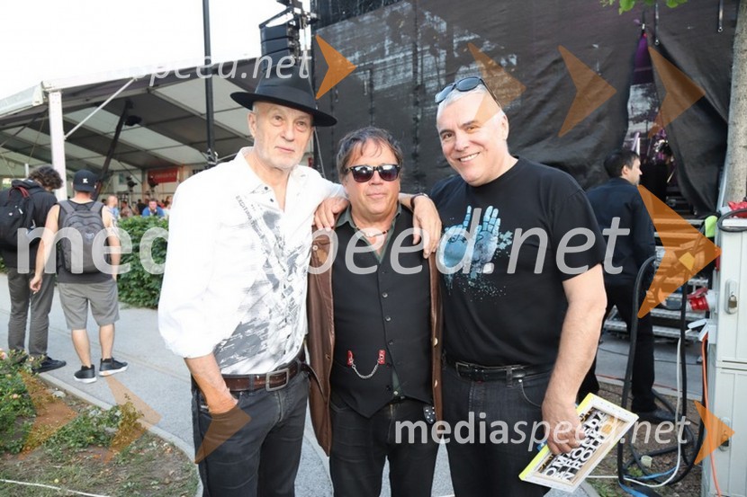  Vlado Kreslin, glasbenik;  Peter Lovšin - Pero, pevec;  Zoran Predin, glasbenikVlado Kreslin praznuje 70. let