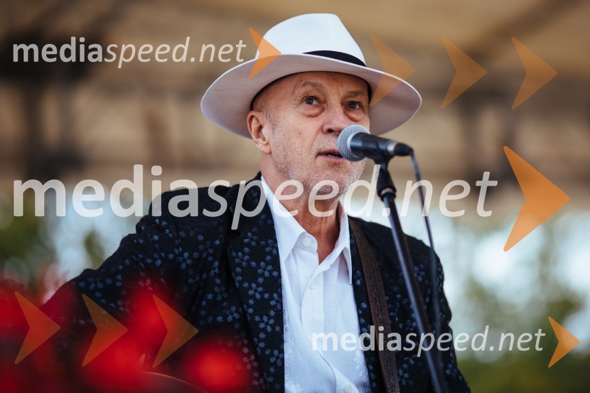  Vlado Kreslin, glasbenikVlado Kreslin praznuje 70. let