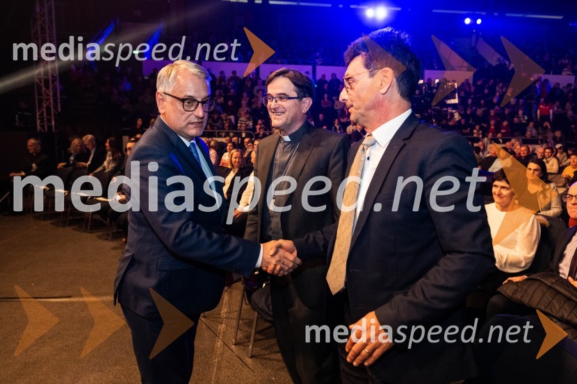  Matjaž Han, minister za gospodarski razvoj in tehnologijo;  ... ;  ... Dobrodelni koncert Klic dobrote za družine v stiski