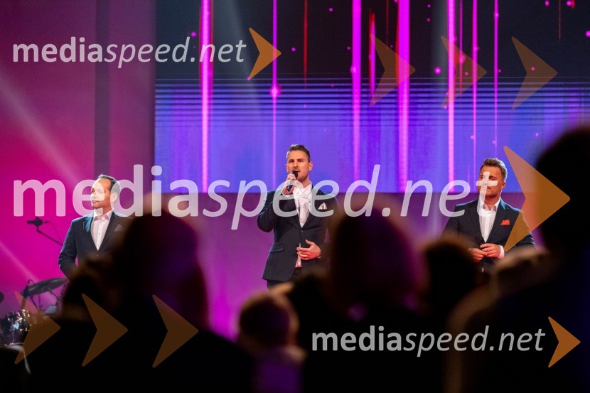  Aljaž Farasin, operni pevec;  Gregor Ravnik, pevec;  Matjaž Robavs, operni pevecDobrodelni koncert Klic dobrote za družine v stiski