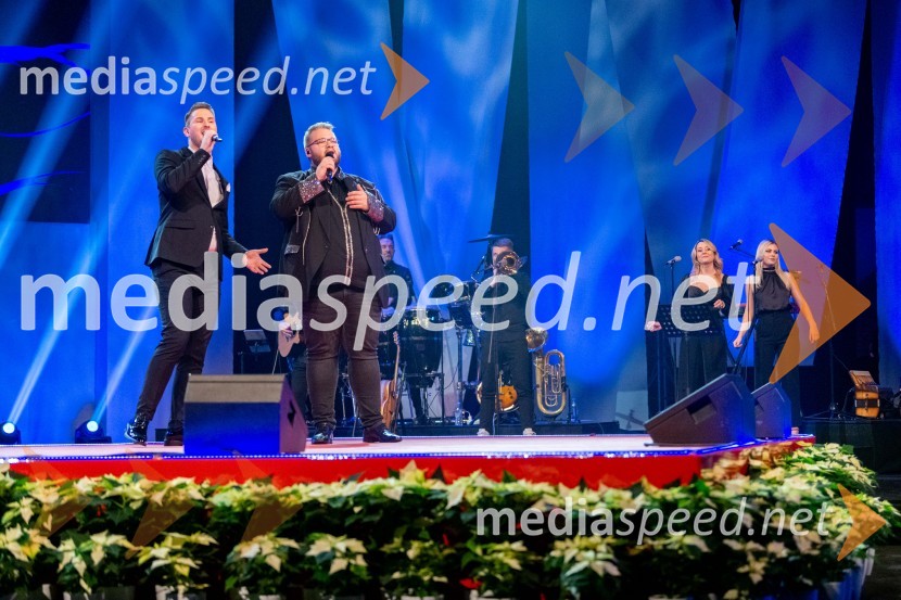  Gregor Ravnik, pevec;  ... Dobrodelni koncert Klic dobrote za družine v stiski