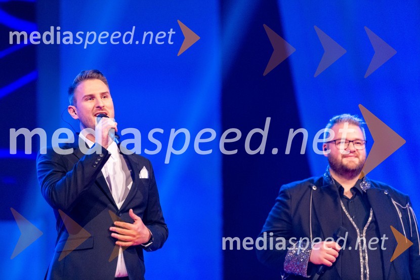  Gregor Ravnik, pevec;  ... Dobrodelni koncert Klic dobrote za družine v stiski